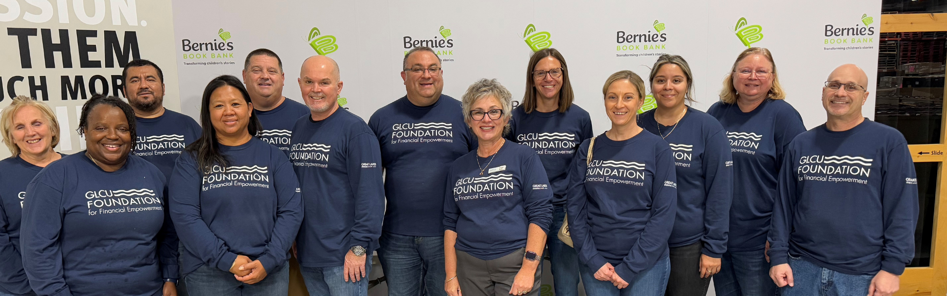 GLCU employees at a volunteer event